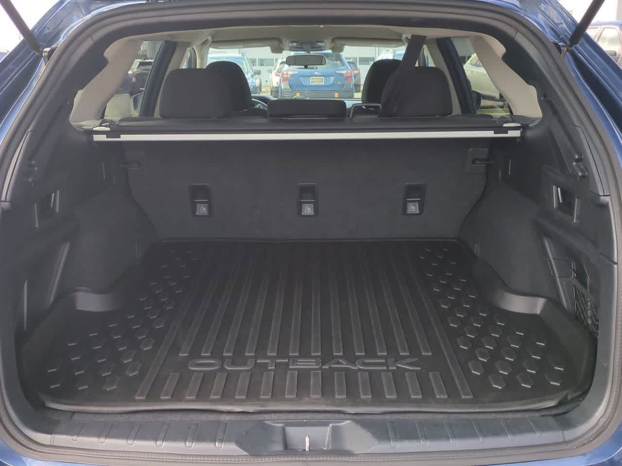 Thumbnail: 2022 Subaru Outback - 31