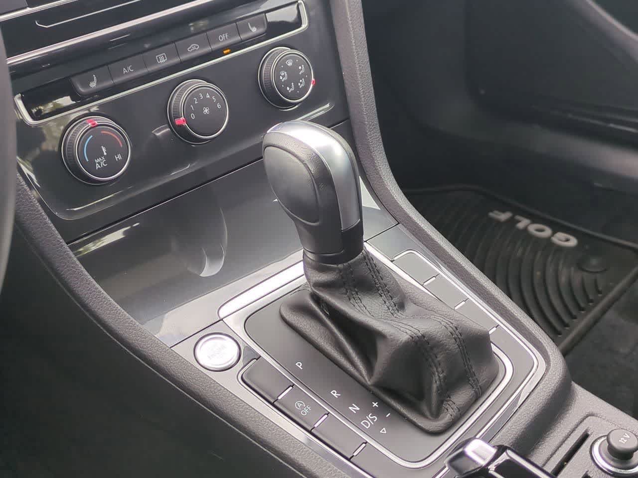 Thumbnail: 2021 Volkswagen Golf - 31