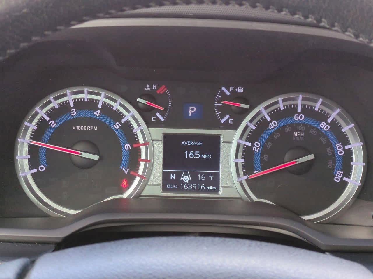 Thumbnail: 2016 Toyota 4Runner - 26