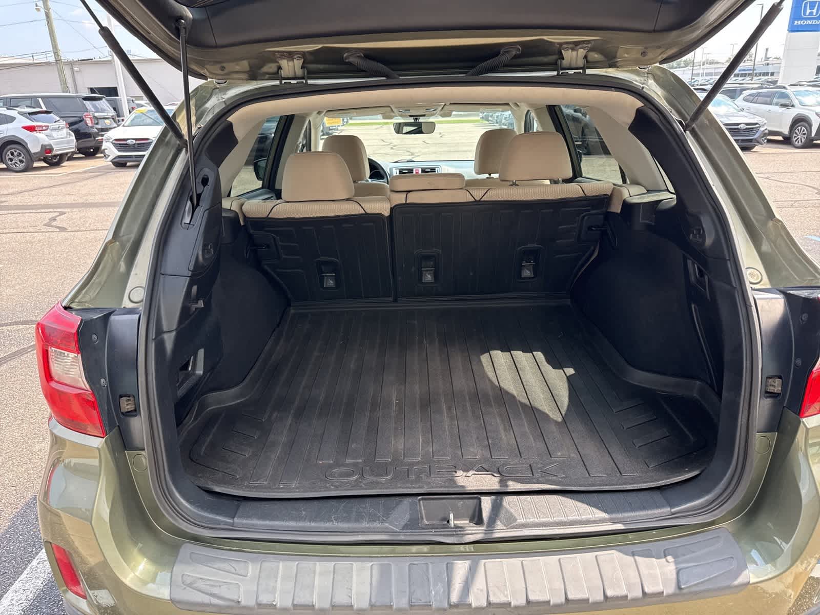 Thumbnail: 2017 Subaru Outback - 14