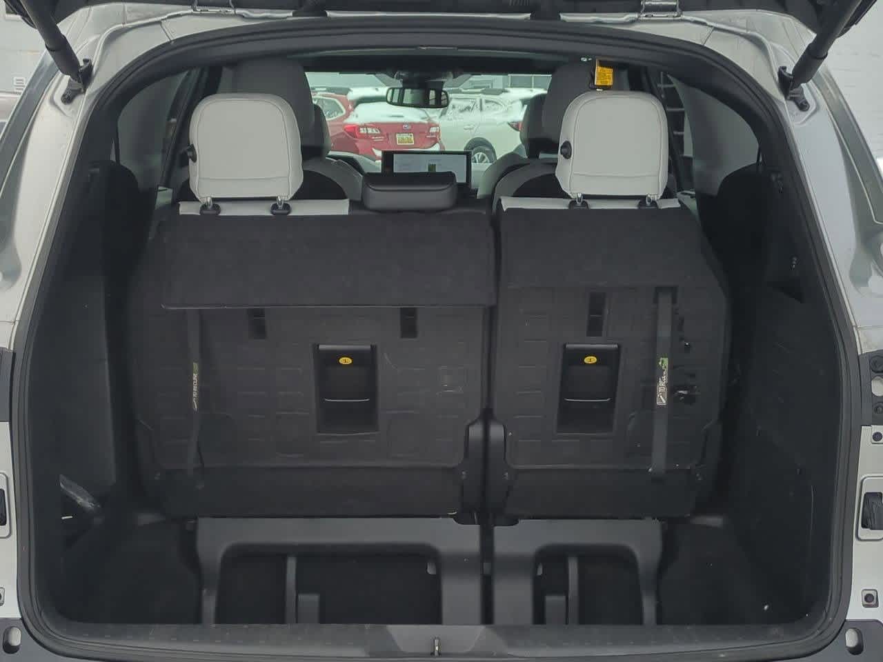 Thumbnail: 2025 Toyota Sienna - 36