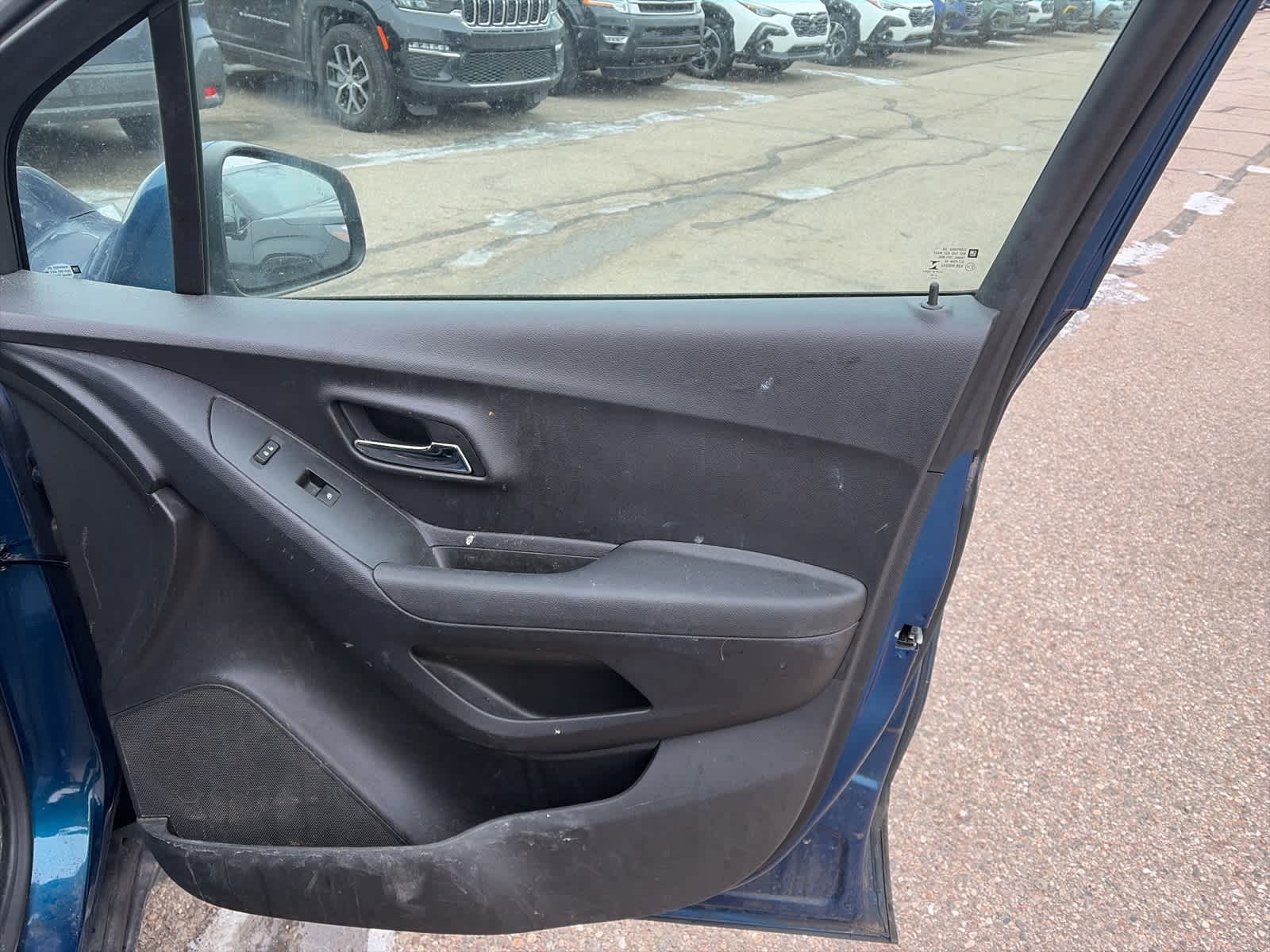 Thumbnail: 2019 Chevrolet Trax - 16