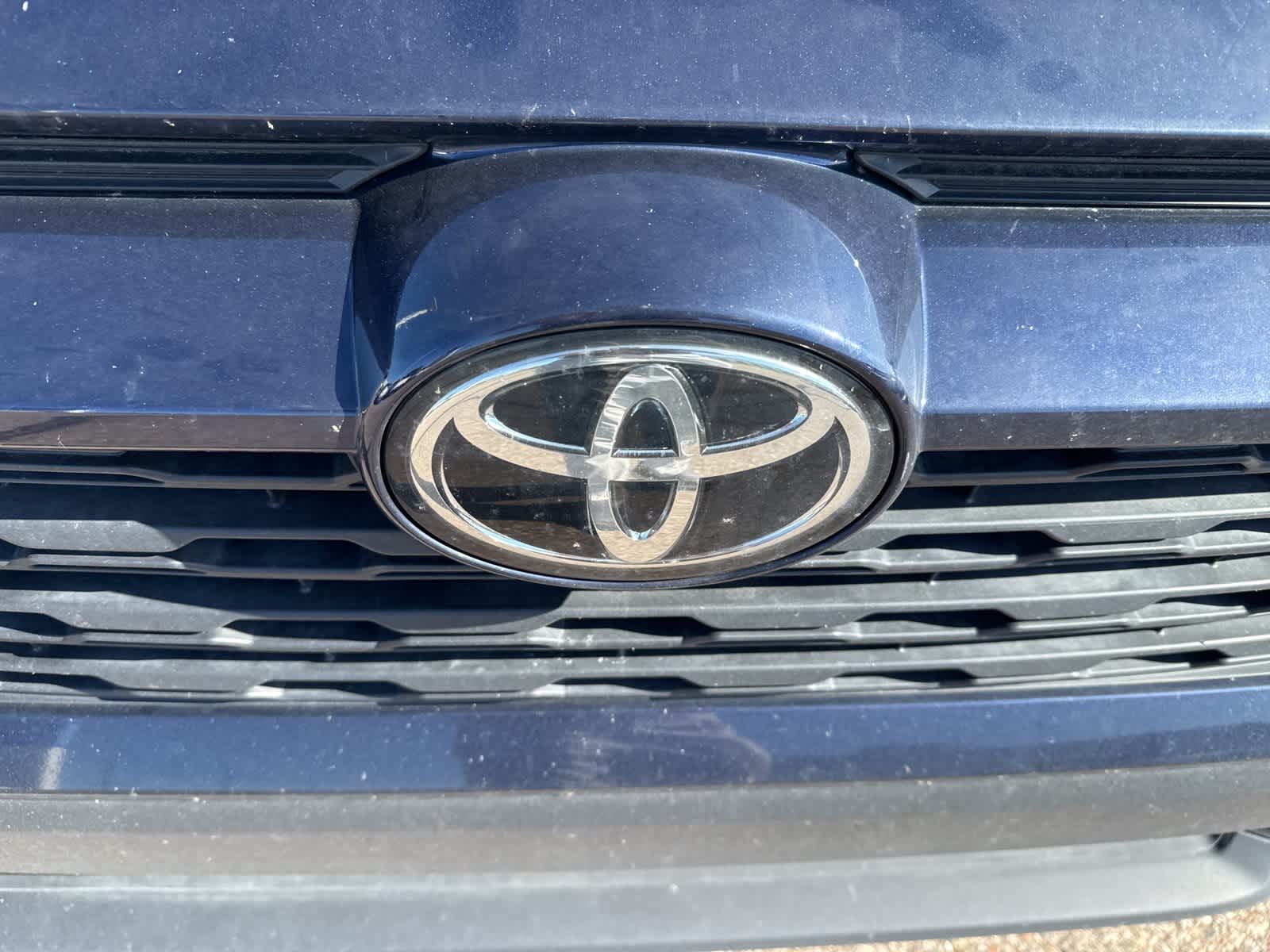 Thumbnail: 2022 Toyota RAV4 - 11