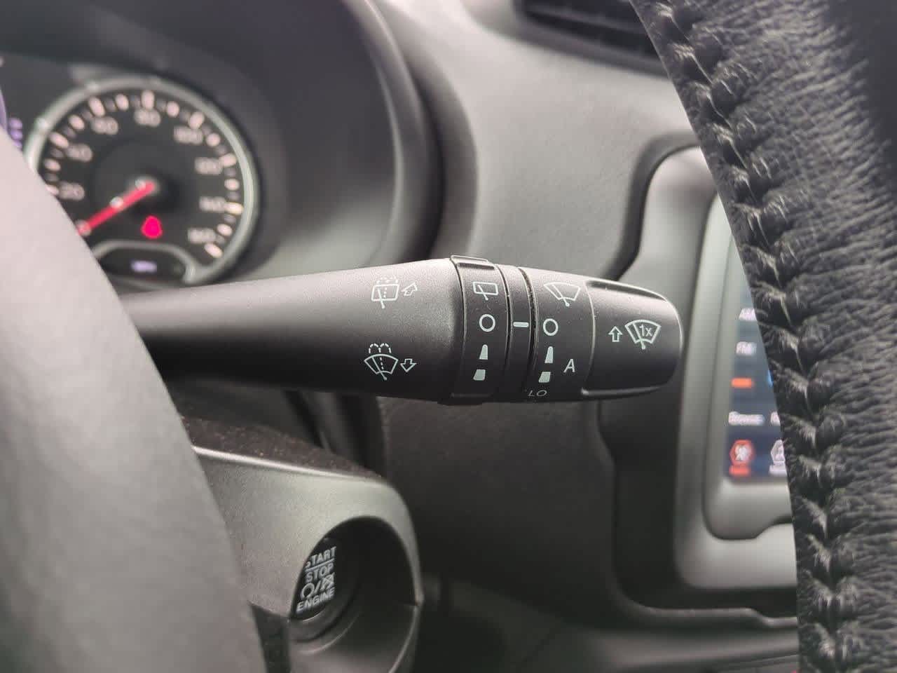 Thumbnail: 2018 Jeep Renegade - 24