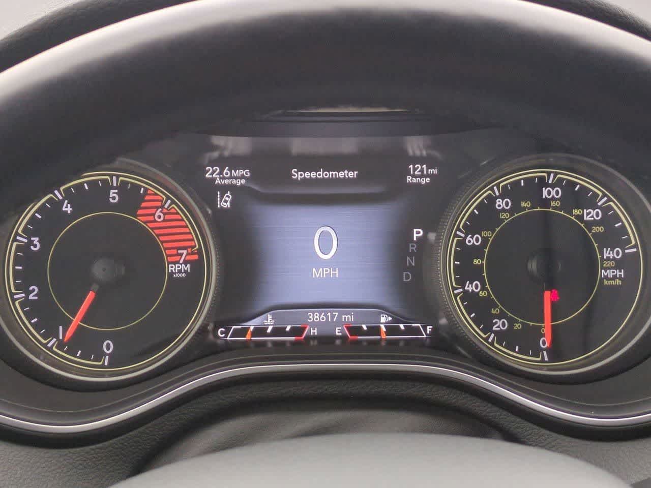 Thumbnail: 2021 Jeep Cherokee - 32