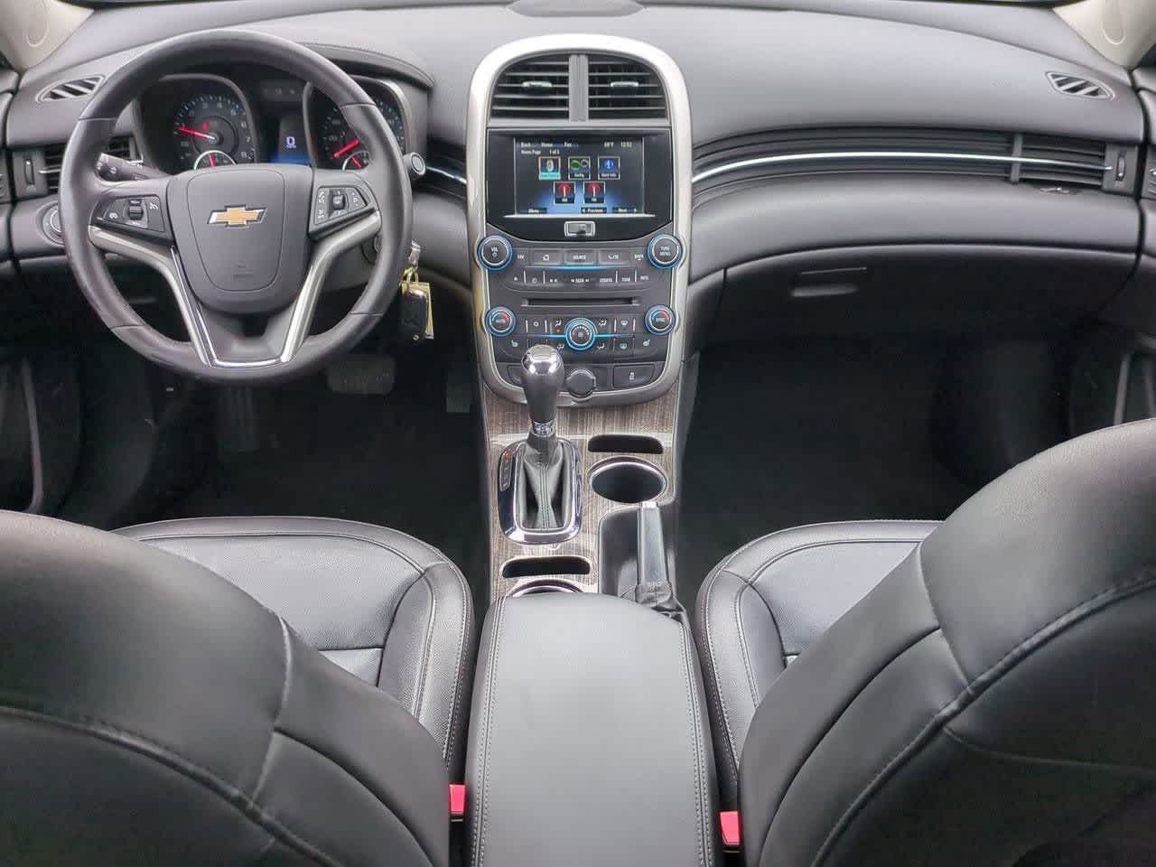 Thumbnail: 2015 Chevrolet Malibu - 14