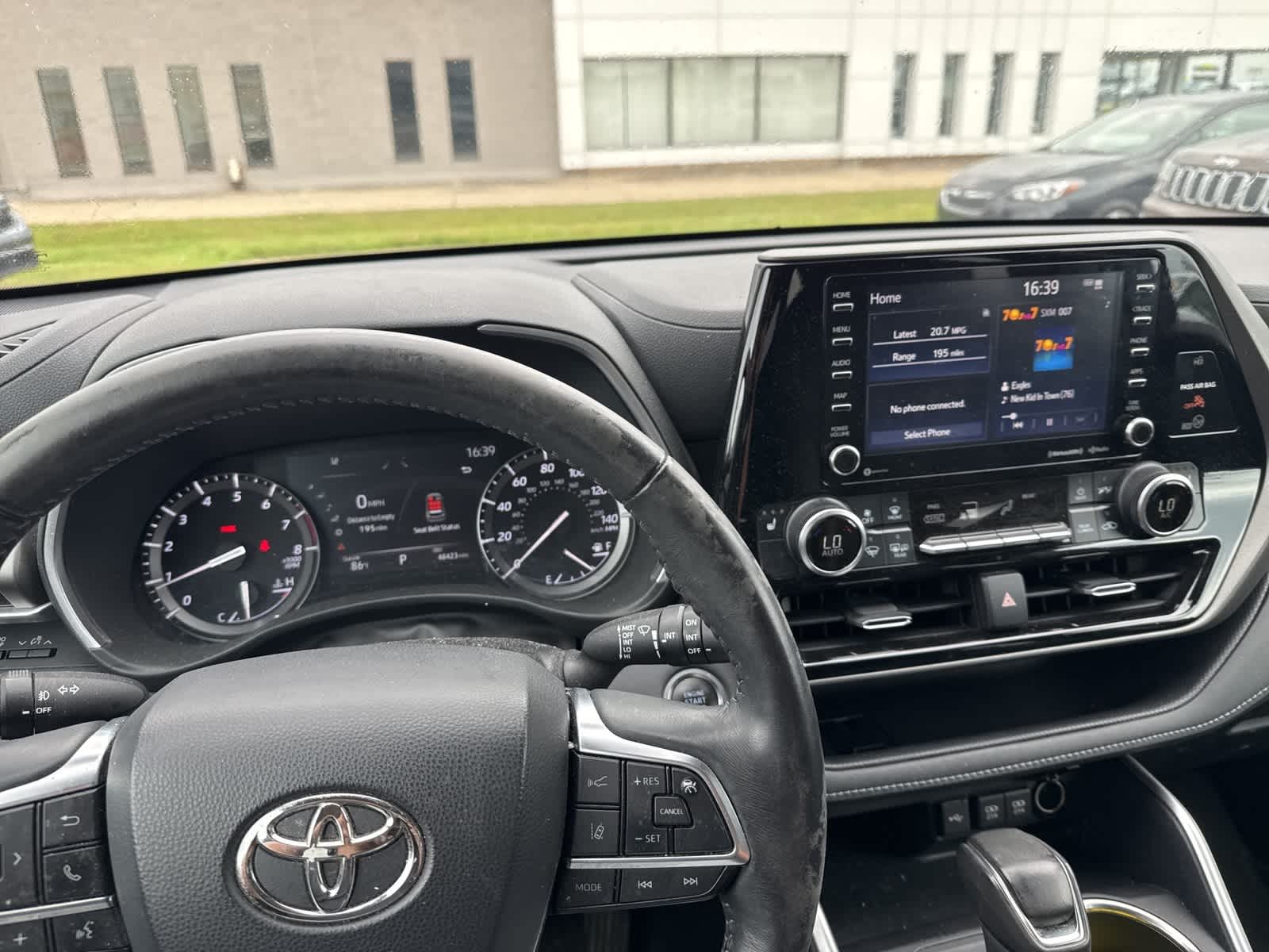 Thumbnail: 2021 Toyota Highlander - 19