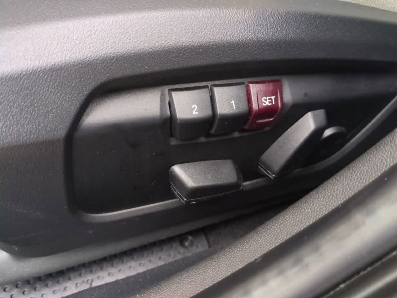 Thumbnail: 2025 MINI Cooper Hardtop - 15