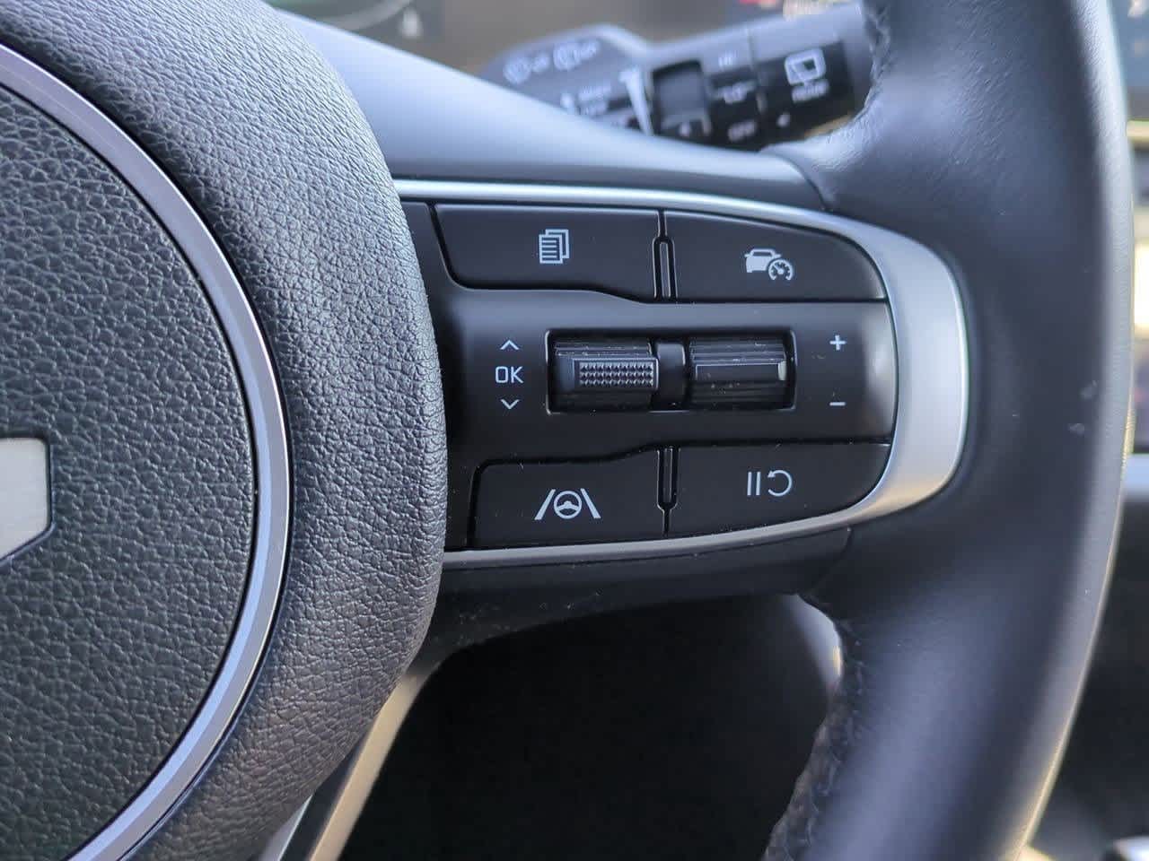 Thumbnail: 2023 Kia Sportage - 23