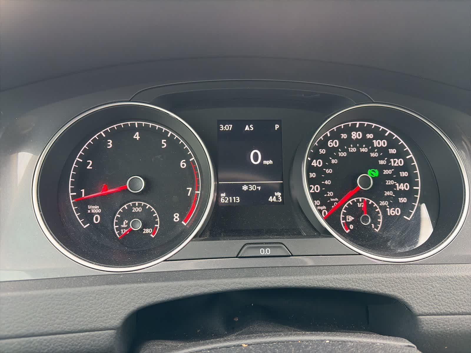 Thumbnail: 2017 Volkswagen Golf - 11