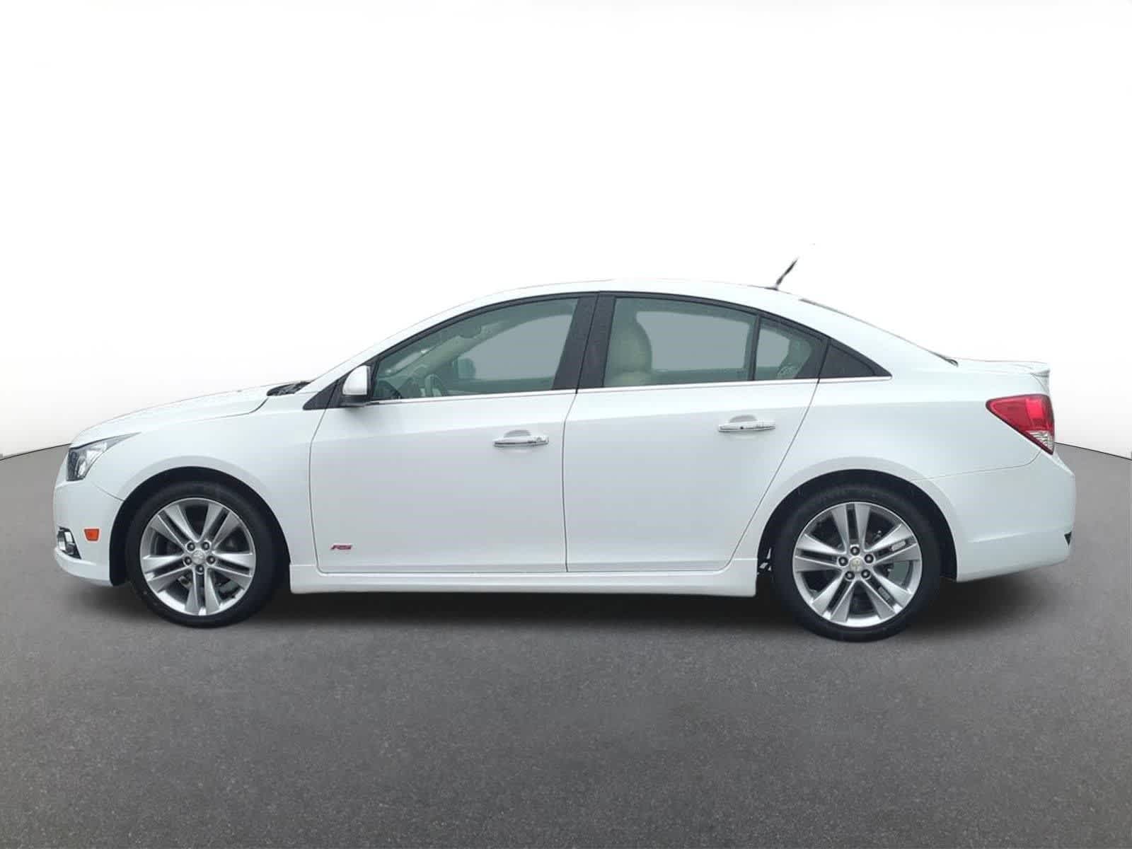 Thumbnail: 2014 Chevrolet Cruze - 3