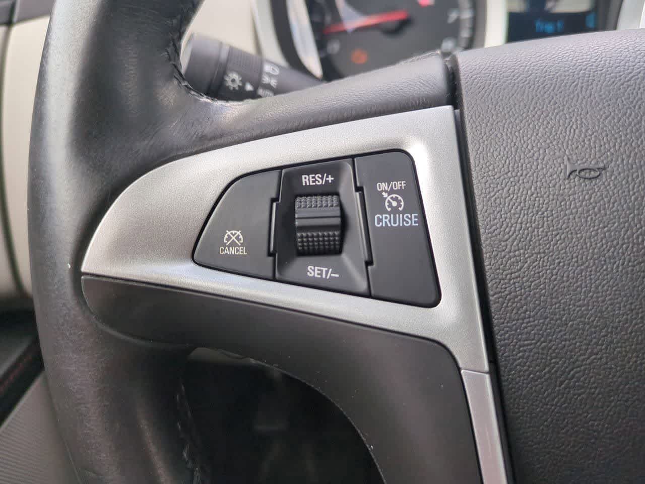 Thumbnail: 2012 Chevrolet Equinox - 22