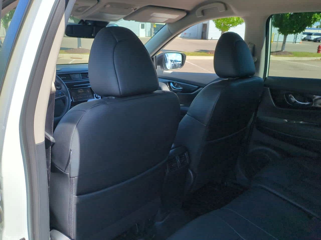 Thumbnail: 2020 Nissan Rogue - 17