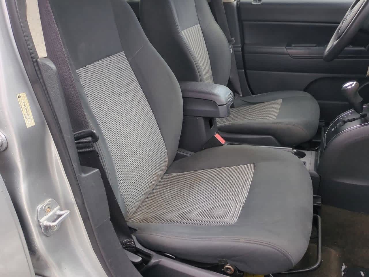 Thumbnail: 2014 Jeep Compass - 21