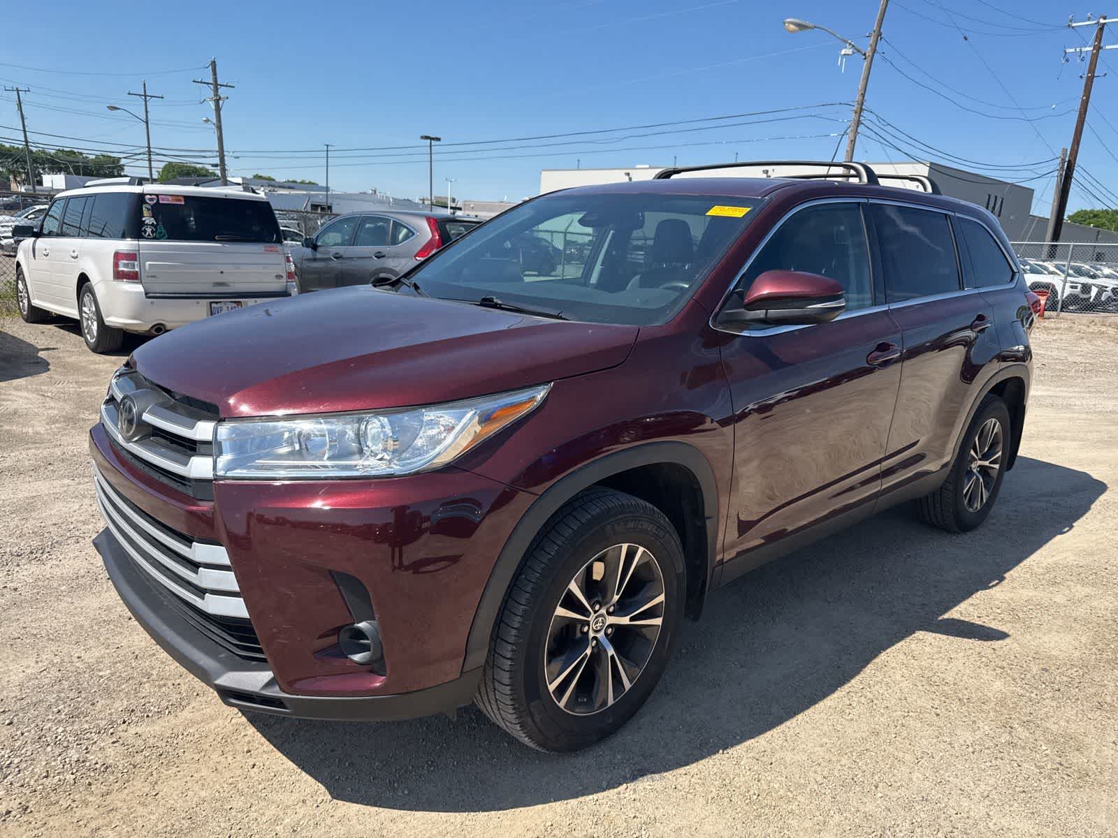 2019 Toyota Highlander LE 4x4 V6's photo