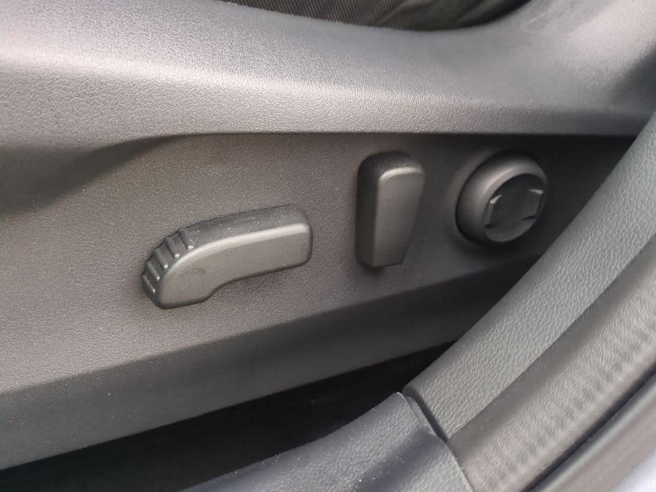 Thumbnail: 2025 Subaru Legacy - 16