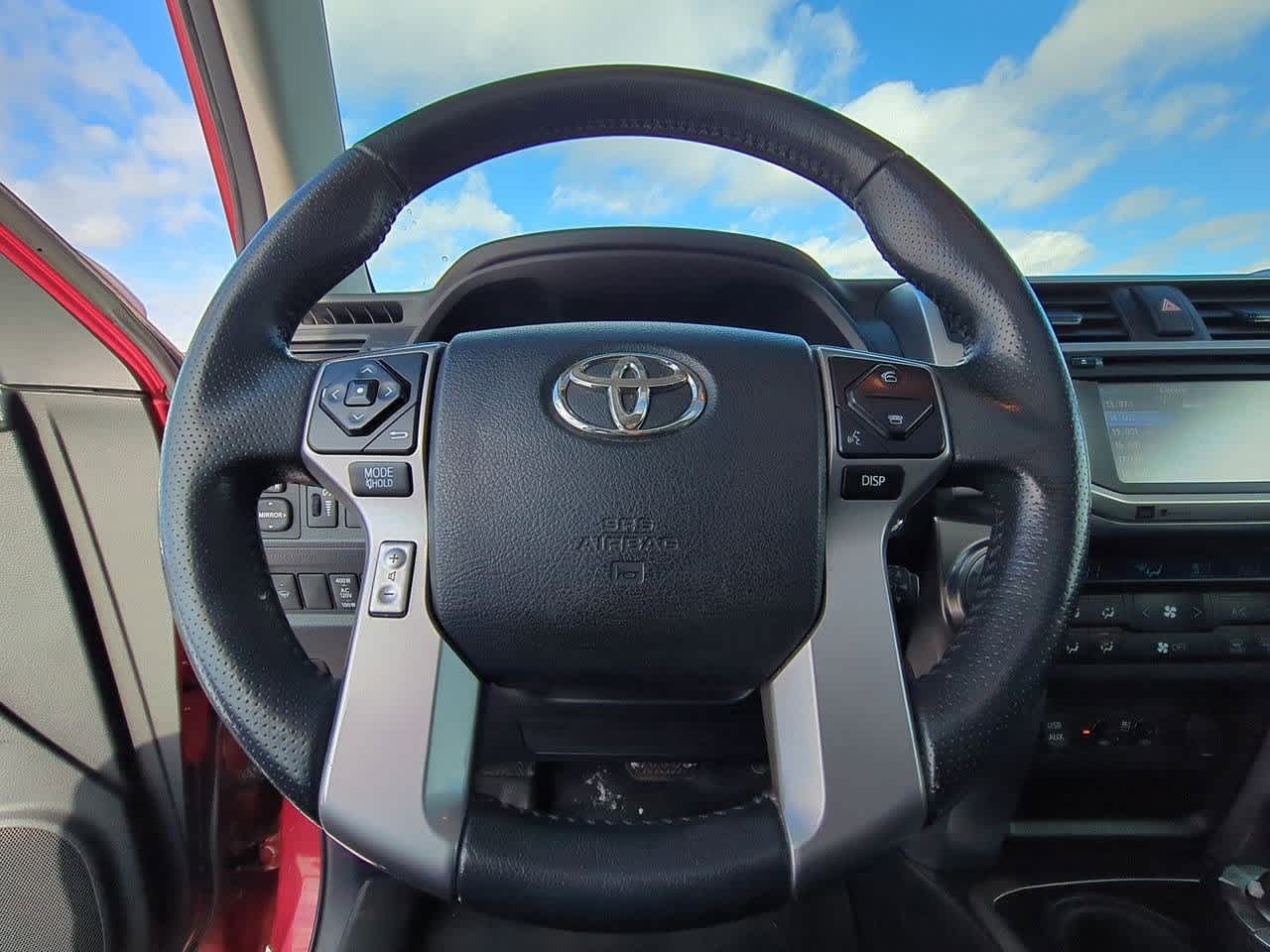 Thumbnail: 2016 Toyota 4Runner - 17