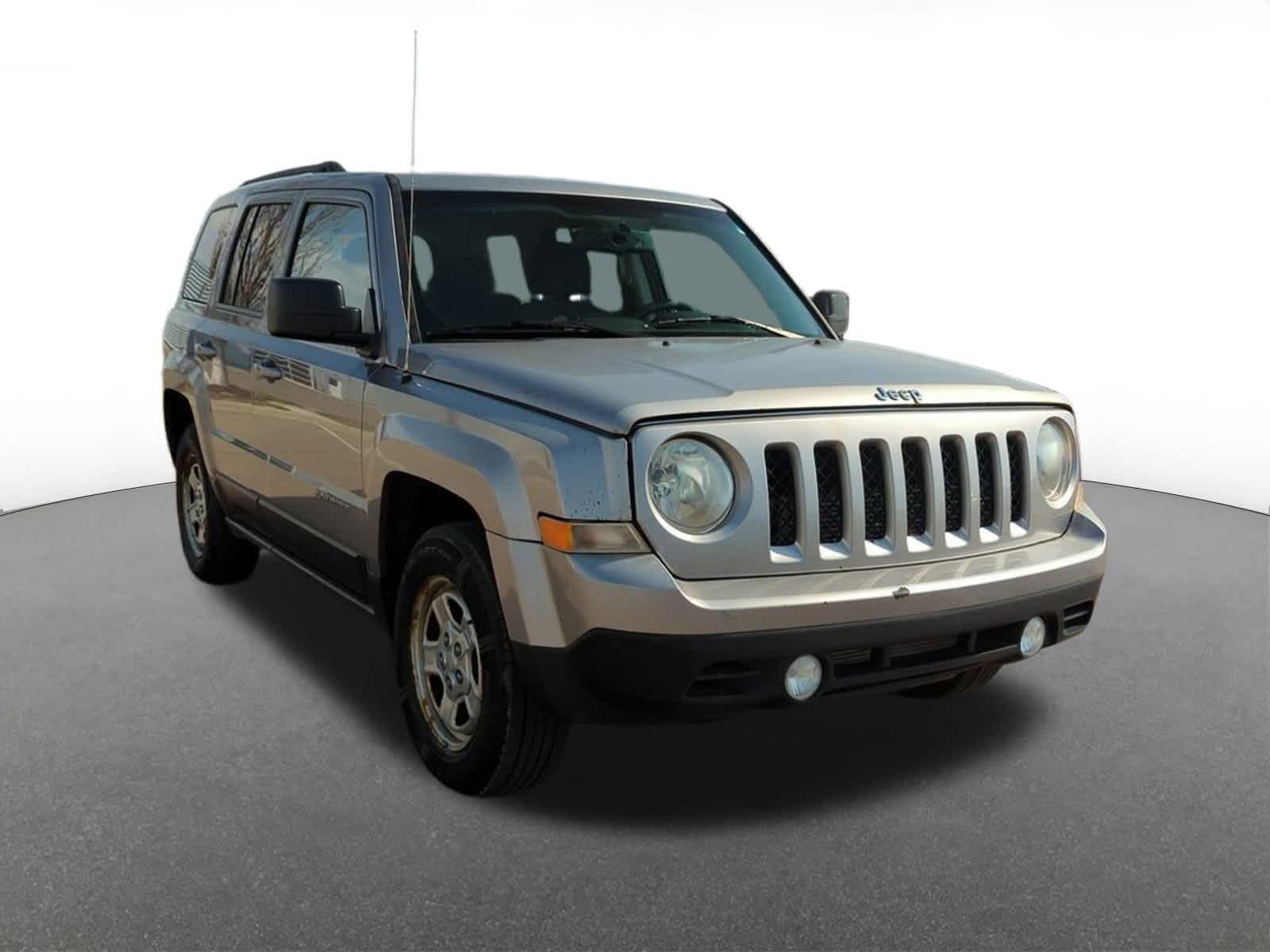 Thumbnail: 2016 Jeep Patriot - 8