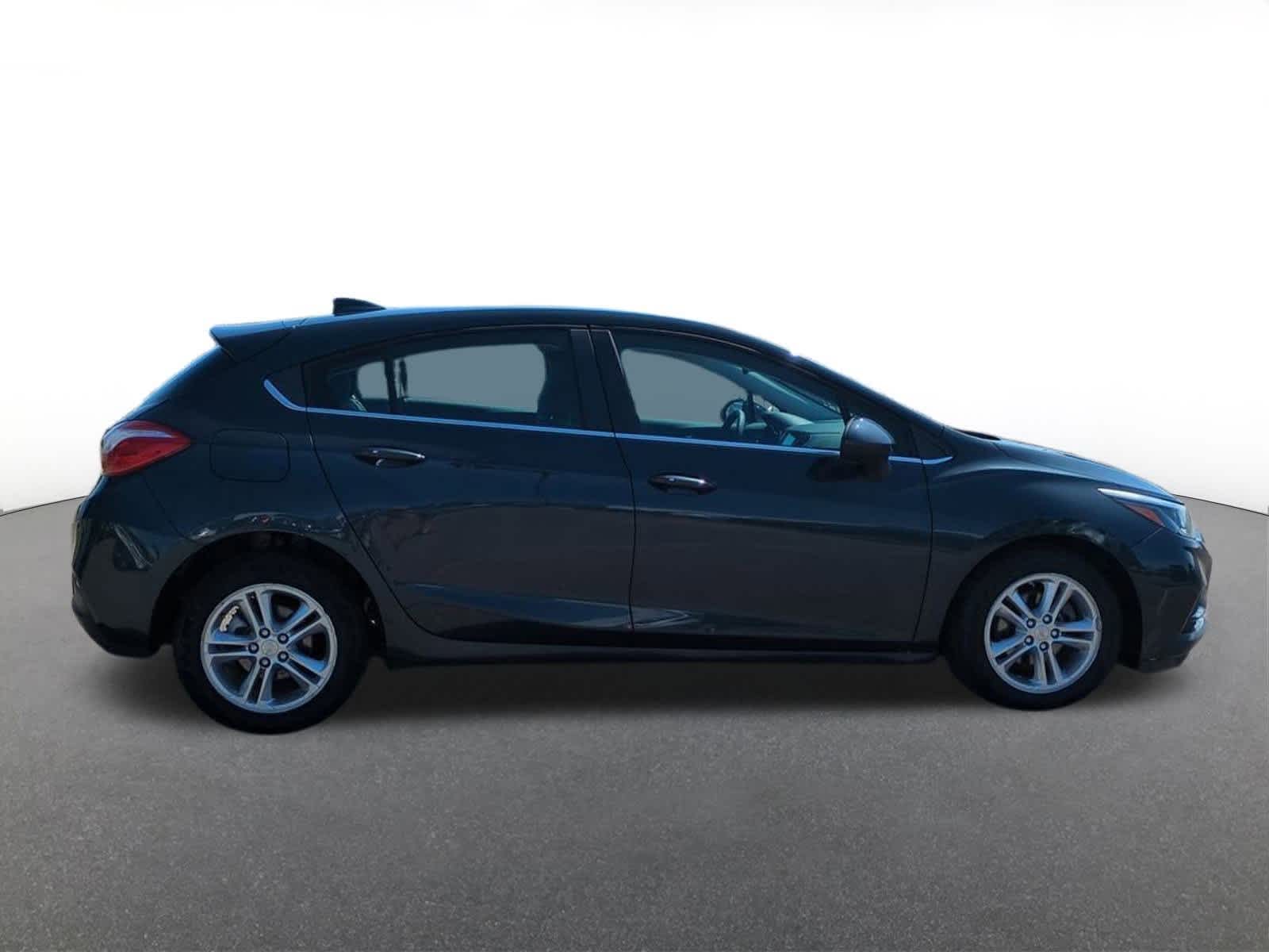 Thumbnail: 2018 Chevrolet Cruze - 7