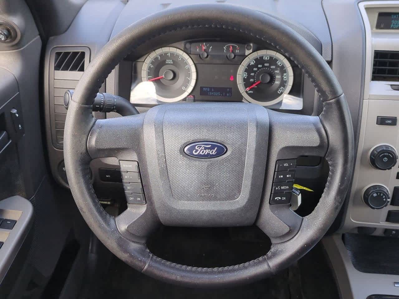 Thumbnail: 2009 Ford Escape - 23