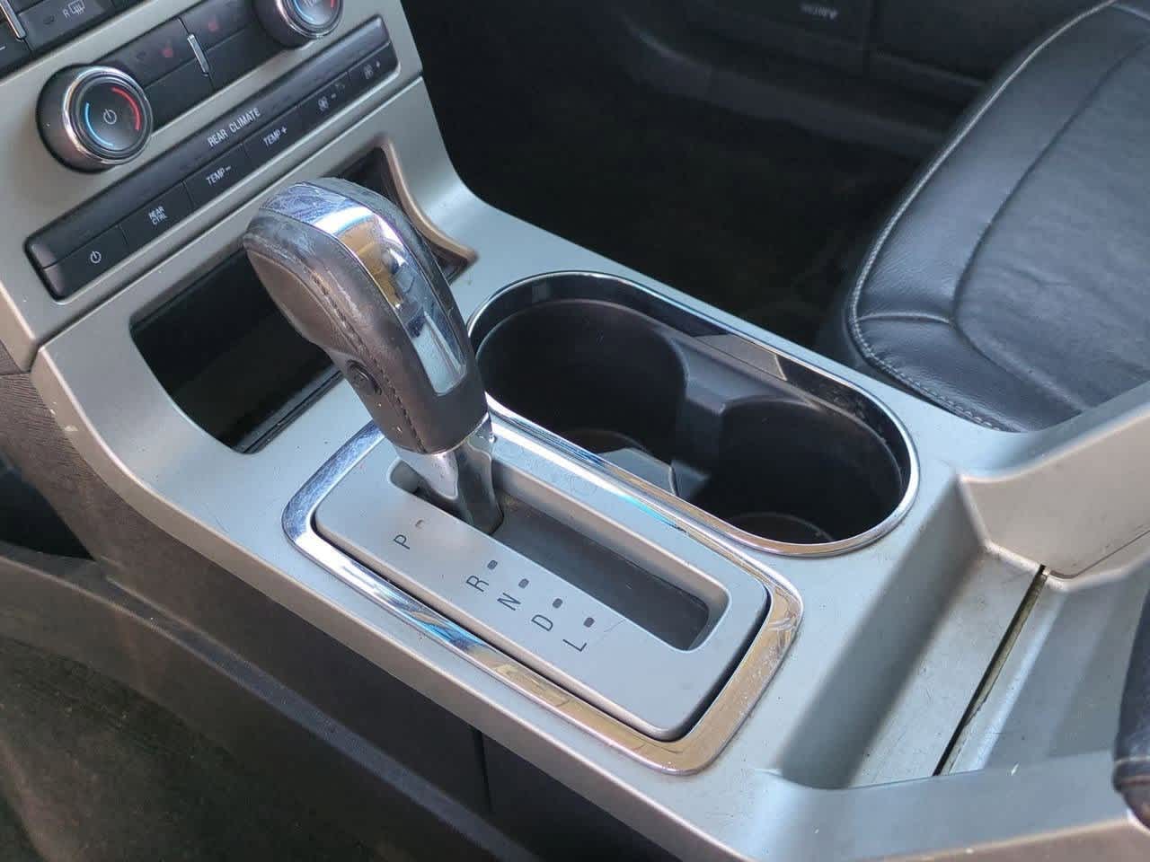 Thumbnail: 2010 Ford Flex - 31