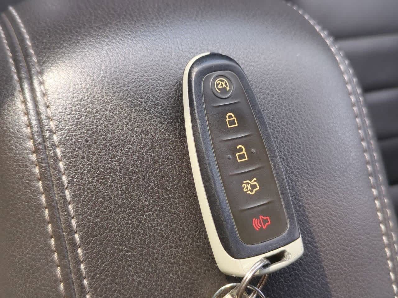 Thumbnail: 2015 Ford Escape - 34