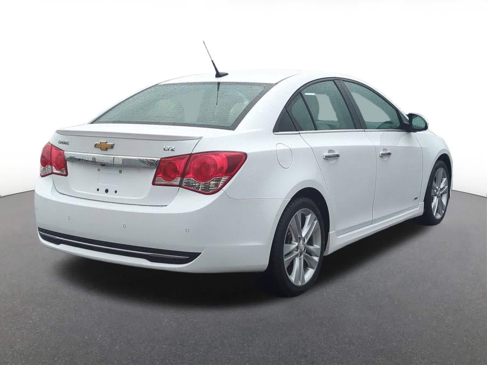 Thumbnail: 2014 Chevrolet Cruze - 6