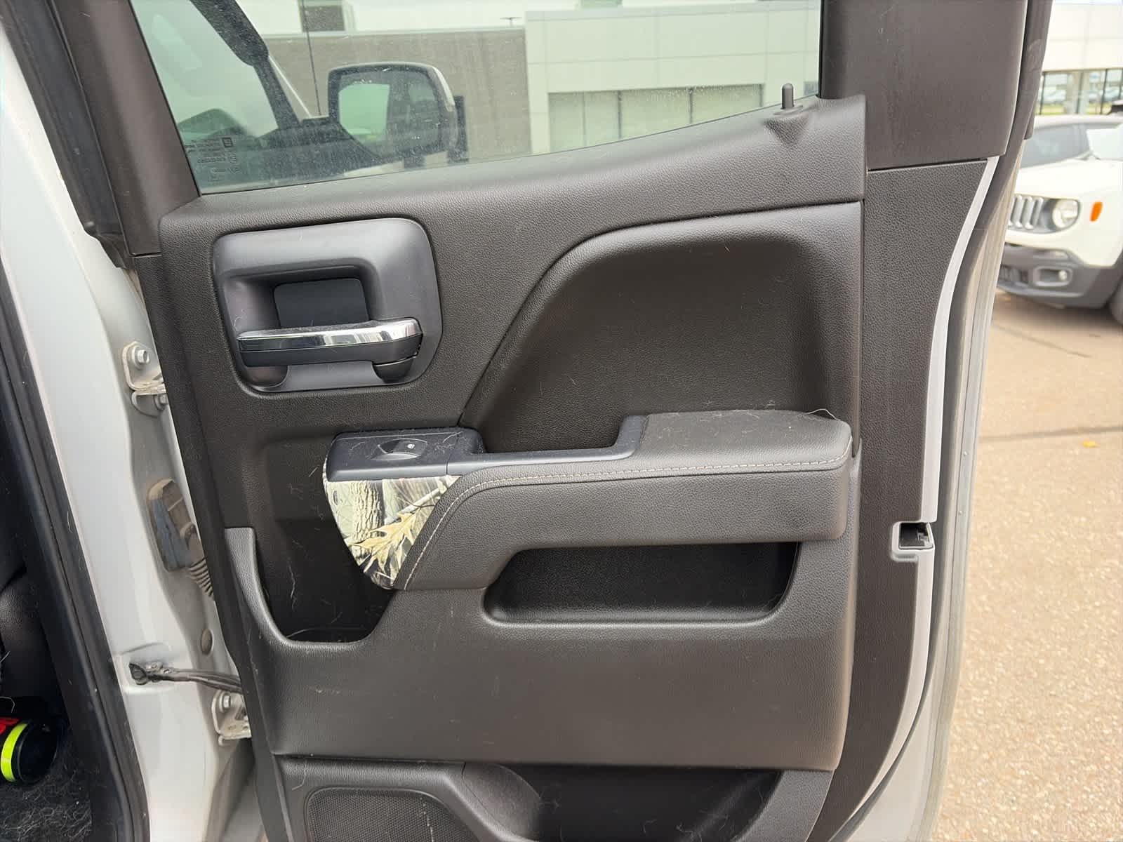 Thumbnail: 2015 Chevrolet Silverado 1500 - 21