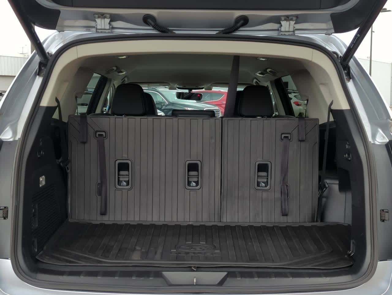 2022 Subaru Ascent Limited 31