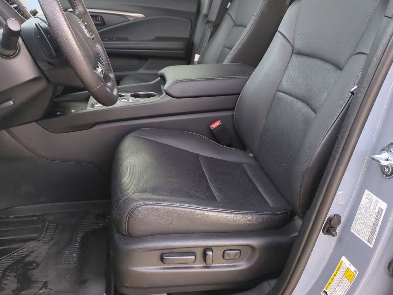 Thumbnail: 2025 Honda Passport - 15