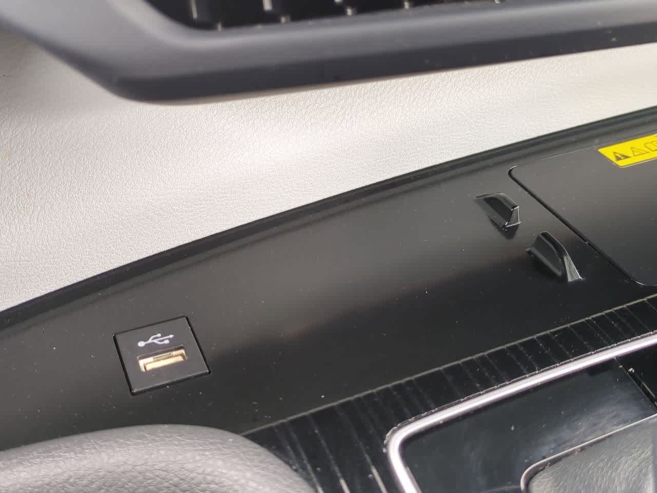 Thumbnail: 2025 Toyota Sienna - 33