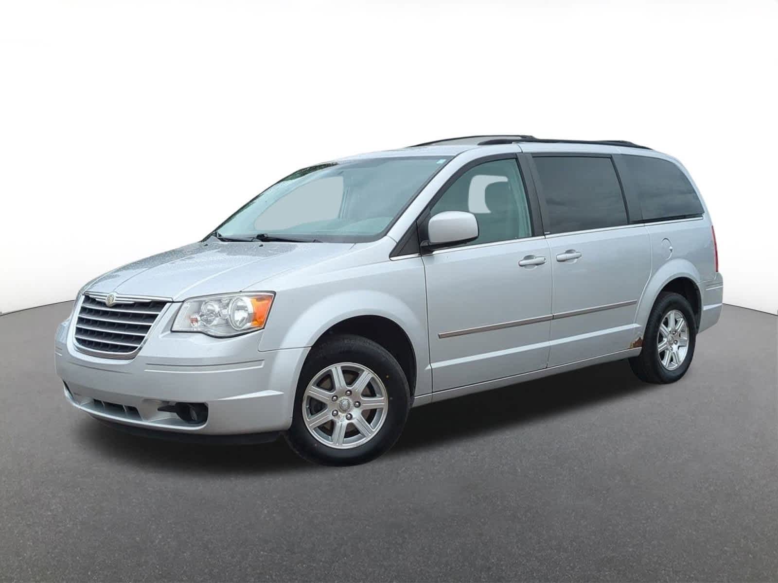 2009 Chrysler Town & Country Touring -
                  Troy, MI