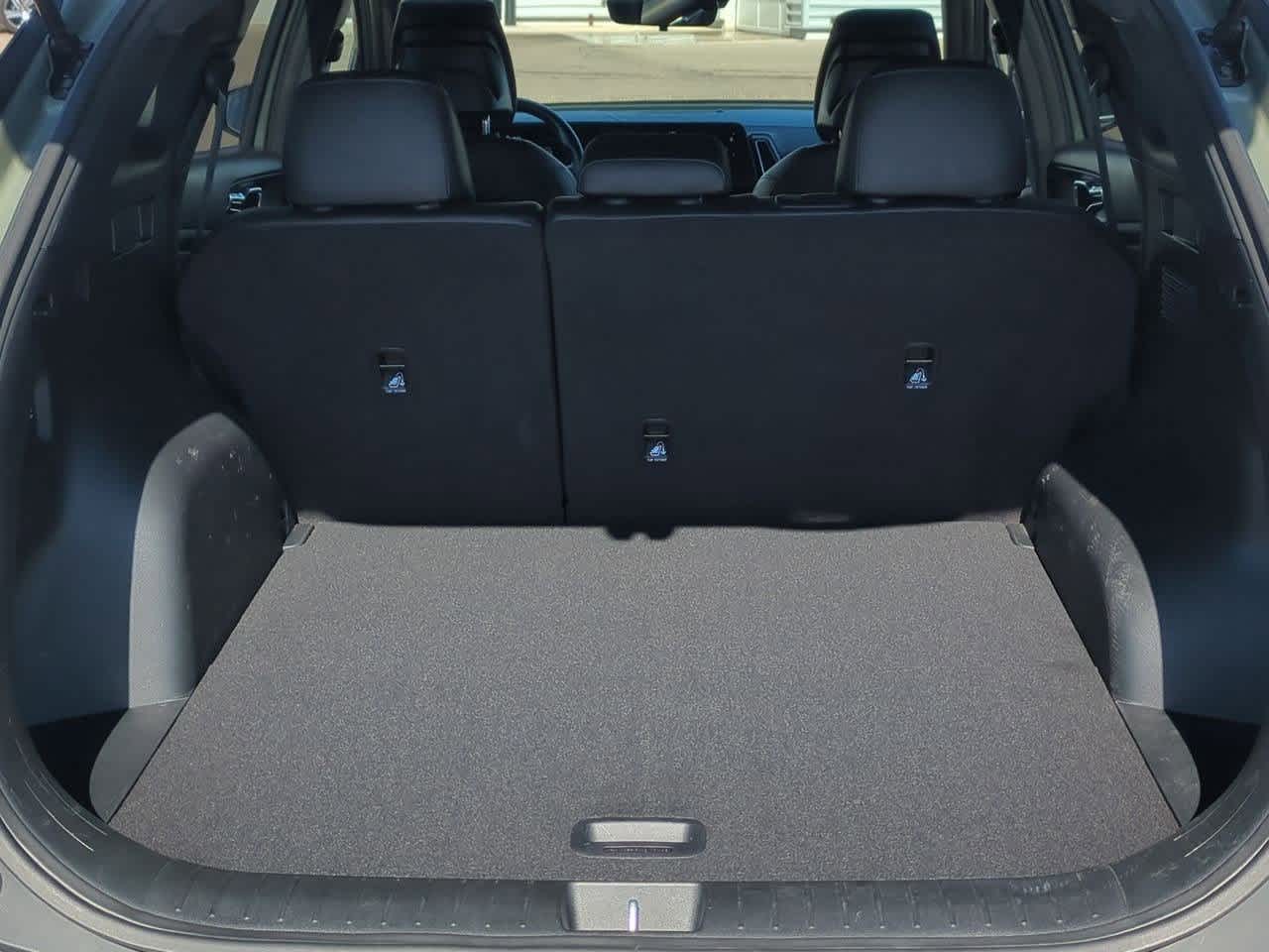 Thumbnail: 2023 Kia Sportage - 32