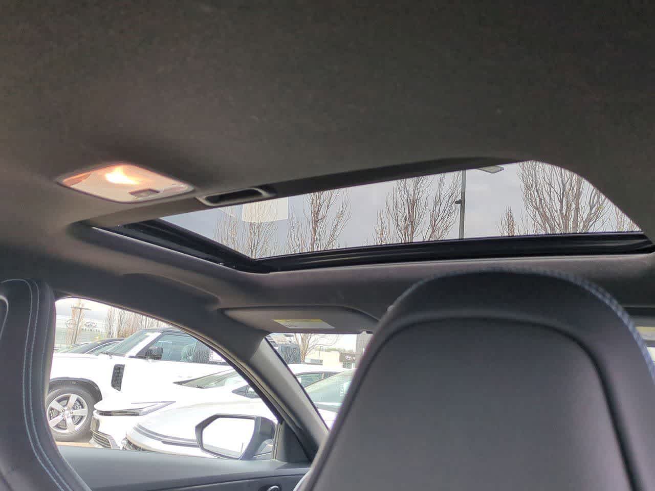 Thumbnail: 2023 Hyundai Elantra - 21