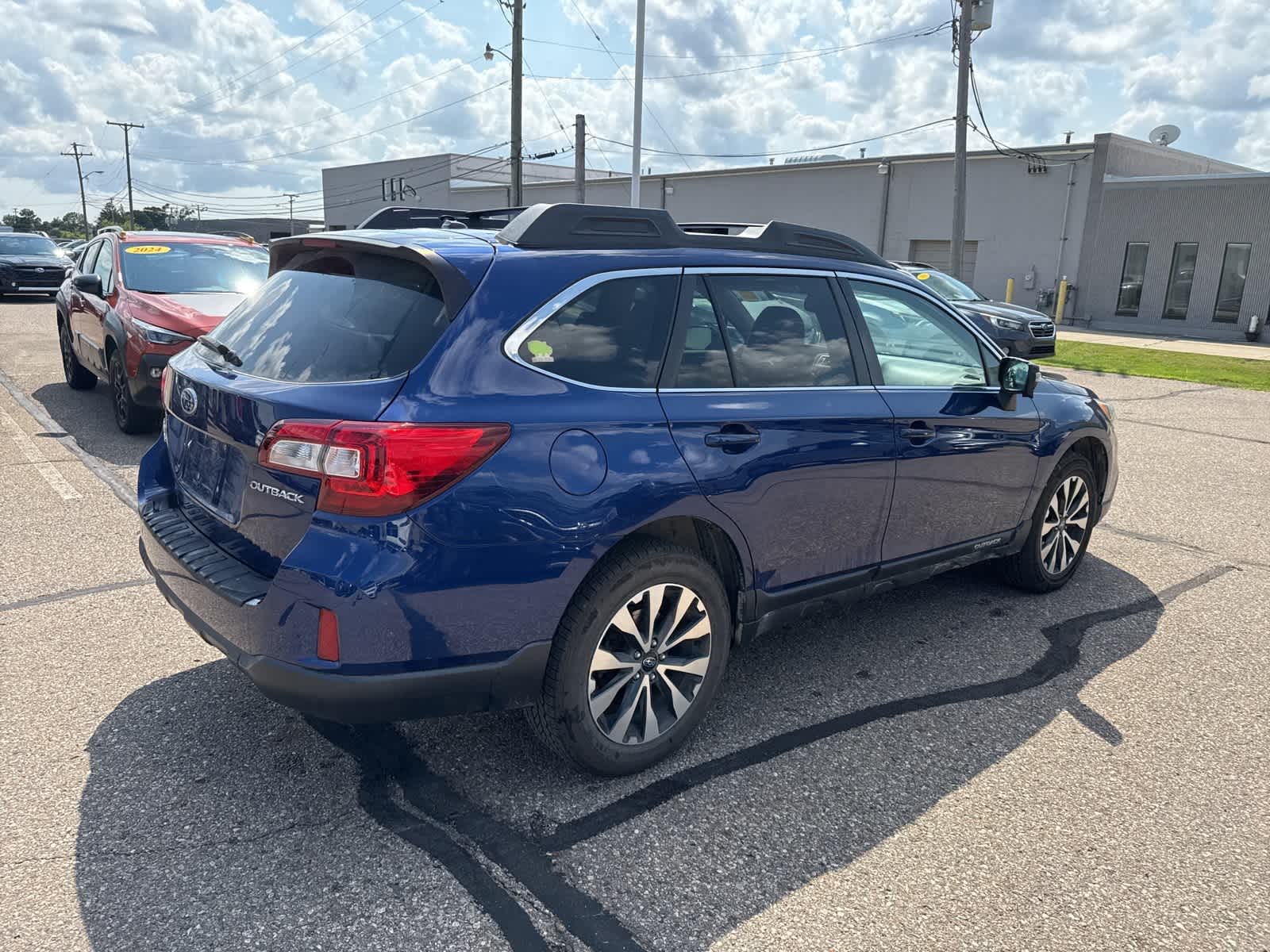 Thumbnail: 2015 Subaru Outback - 3