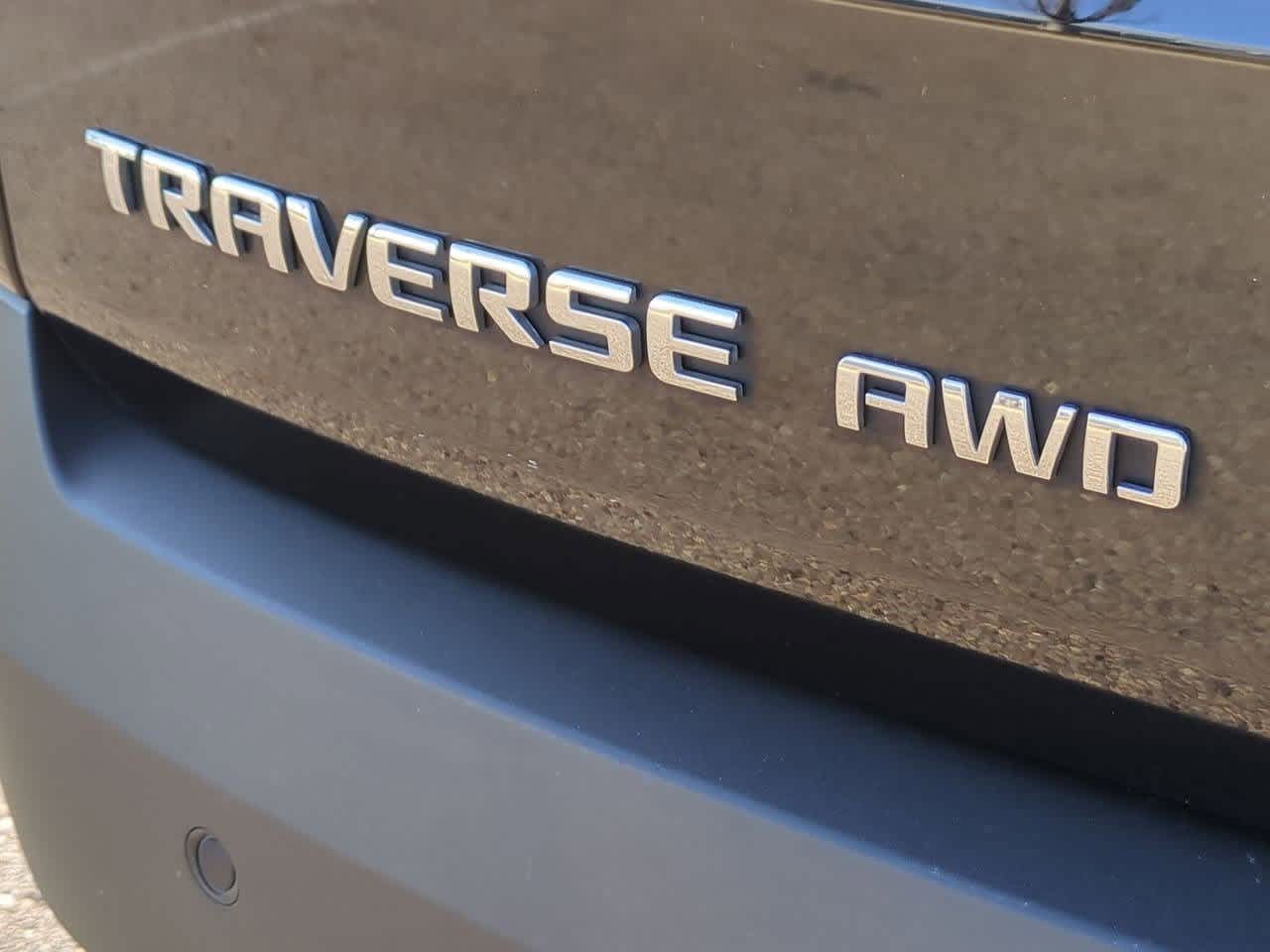 Thumbnail: 2021 Chevrolet Traverse - 12