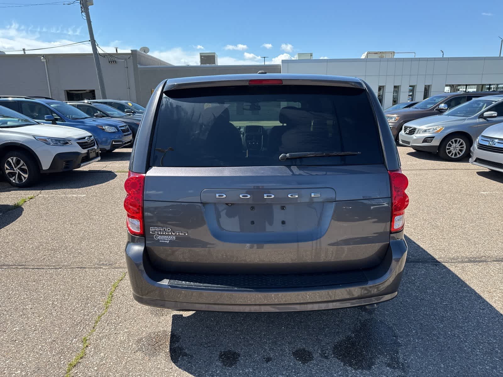 Thumbnail: 2017 Dodge Grand Caravan - 13