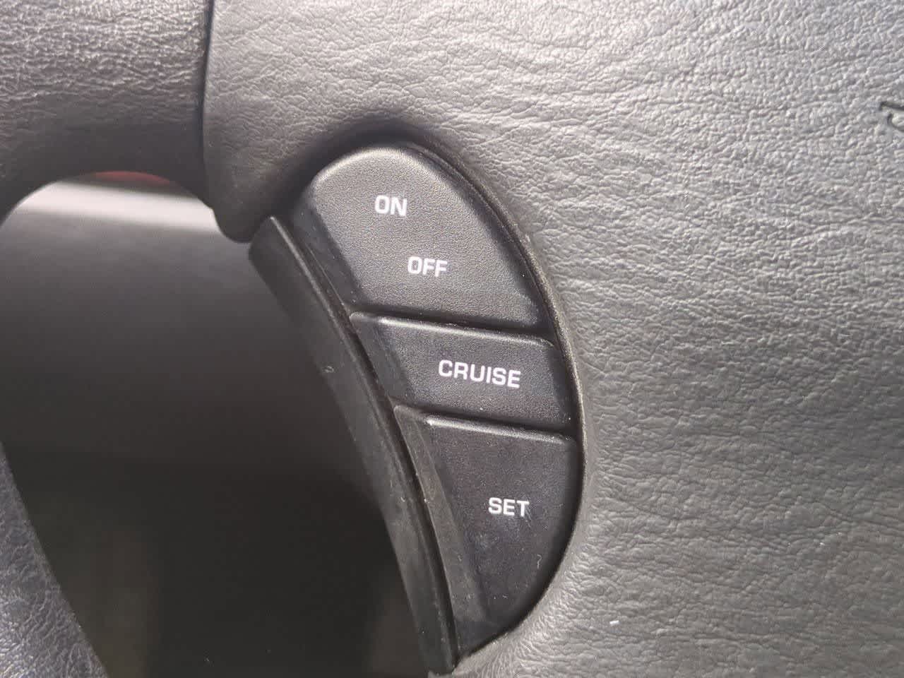 Thumbnail: 2001 Chrysler Sebring - 23