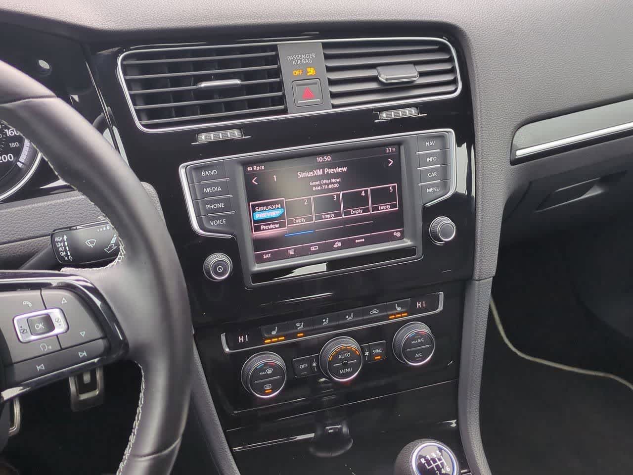 Thumbnail: 2017 Volkswagen Golf - 26