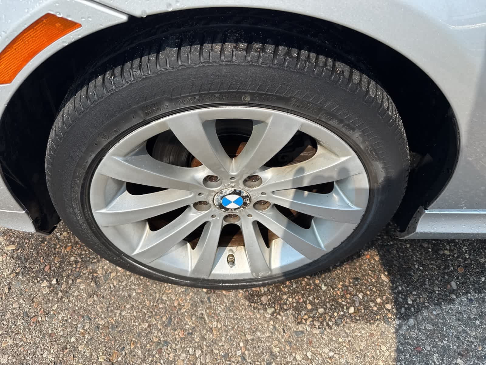 Thumbnail: 2011 BMW 3 Series - 6