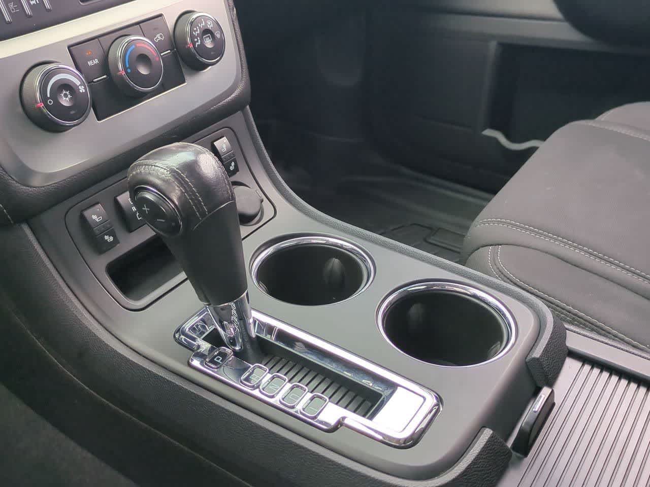 Thumbnail: 2014 GMC Acadia - 31