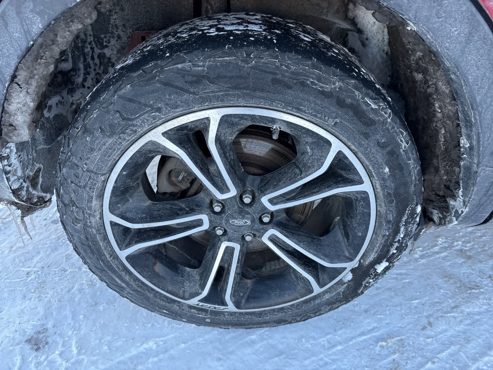 Thumbnail: 2015 Ford Explorer - 8