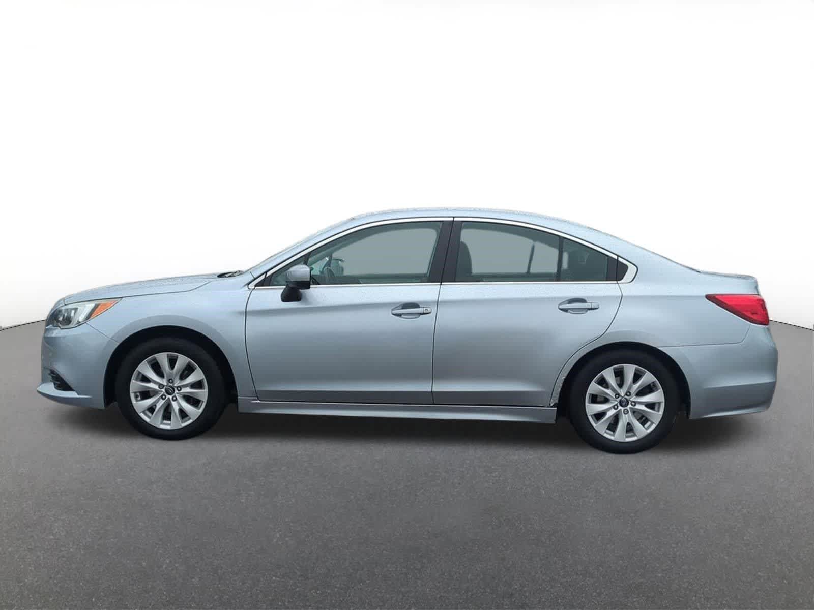 Thumbnail: 2015 Subaru Legacy - 3