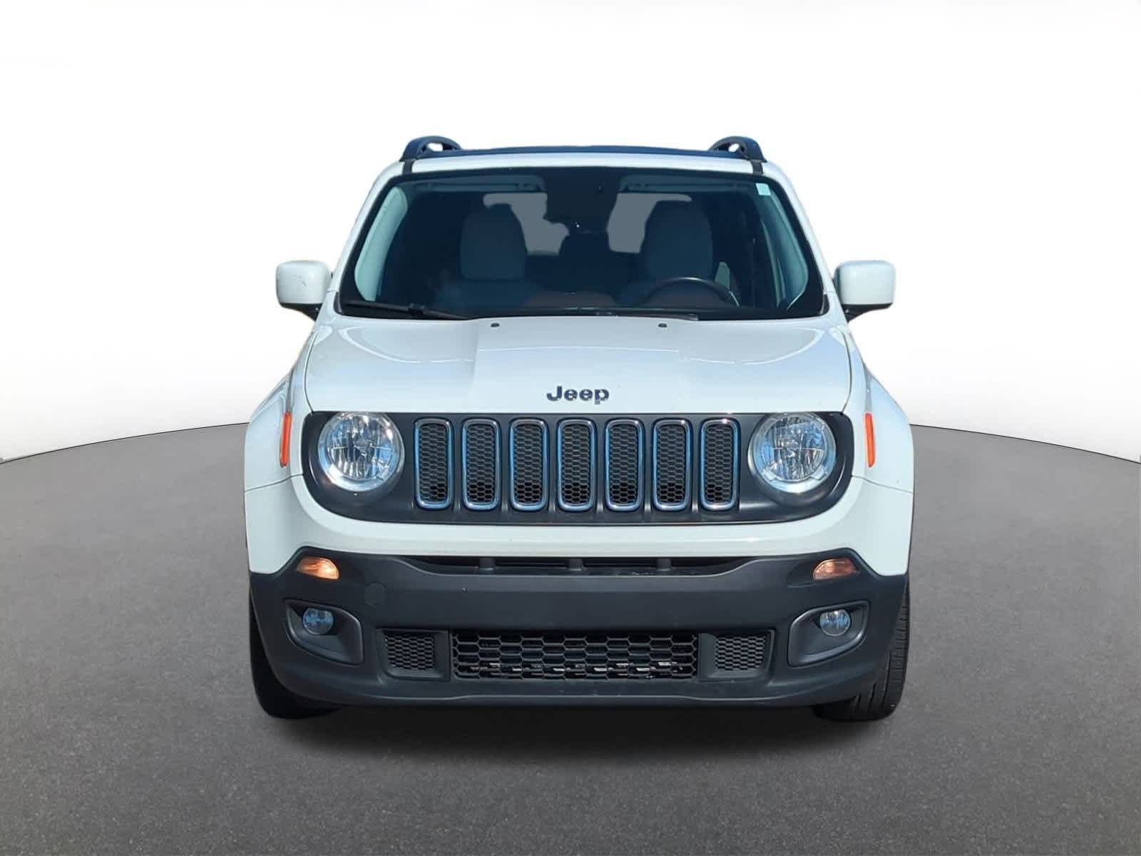 Thumbnail: 2016 Jeep Renegade - 9