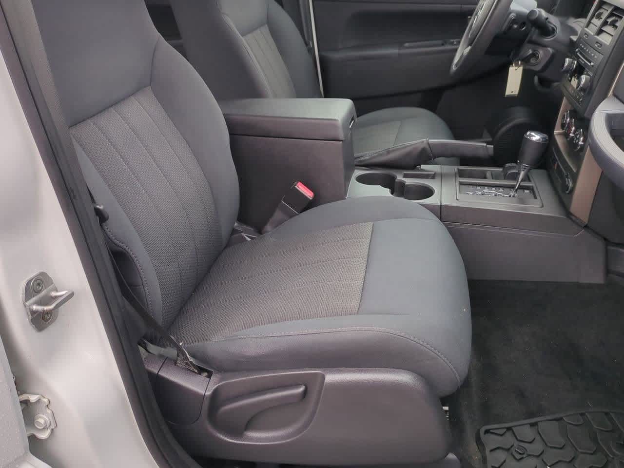 Thumbnail: 2012 Jeep Liberty - 21