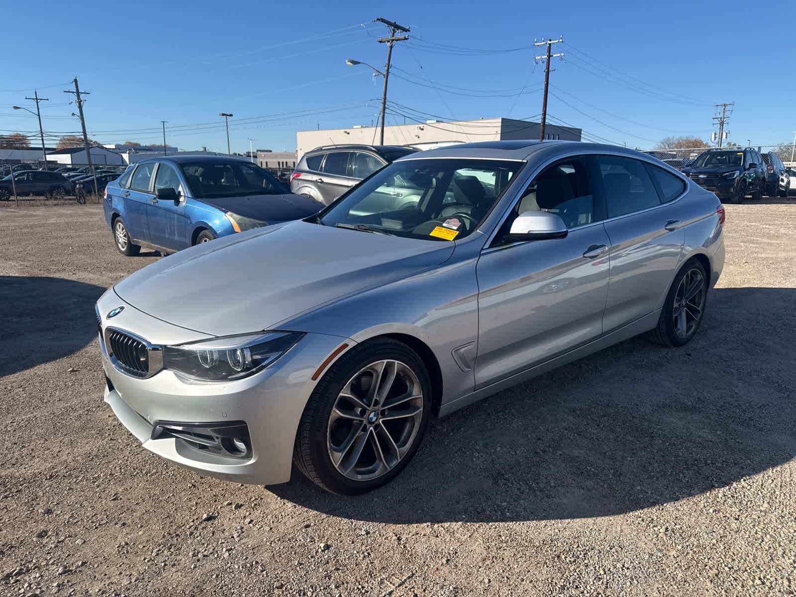  BMW 330i