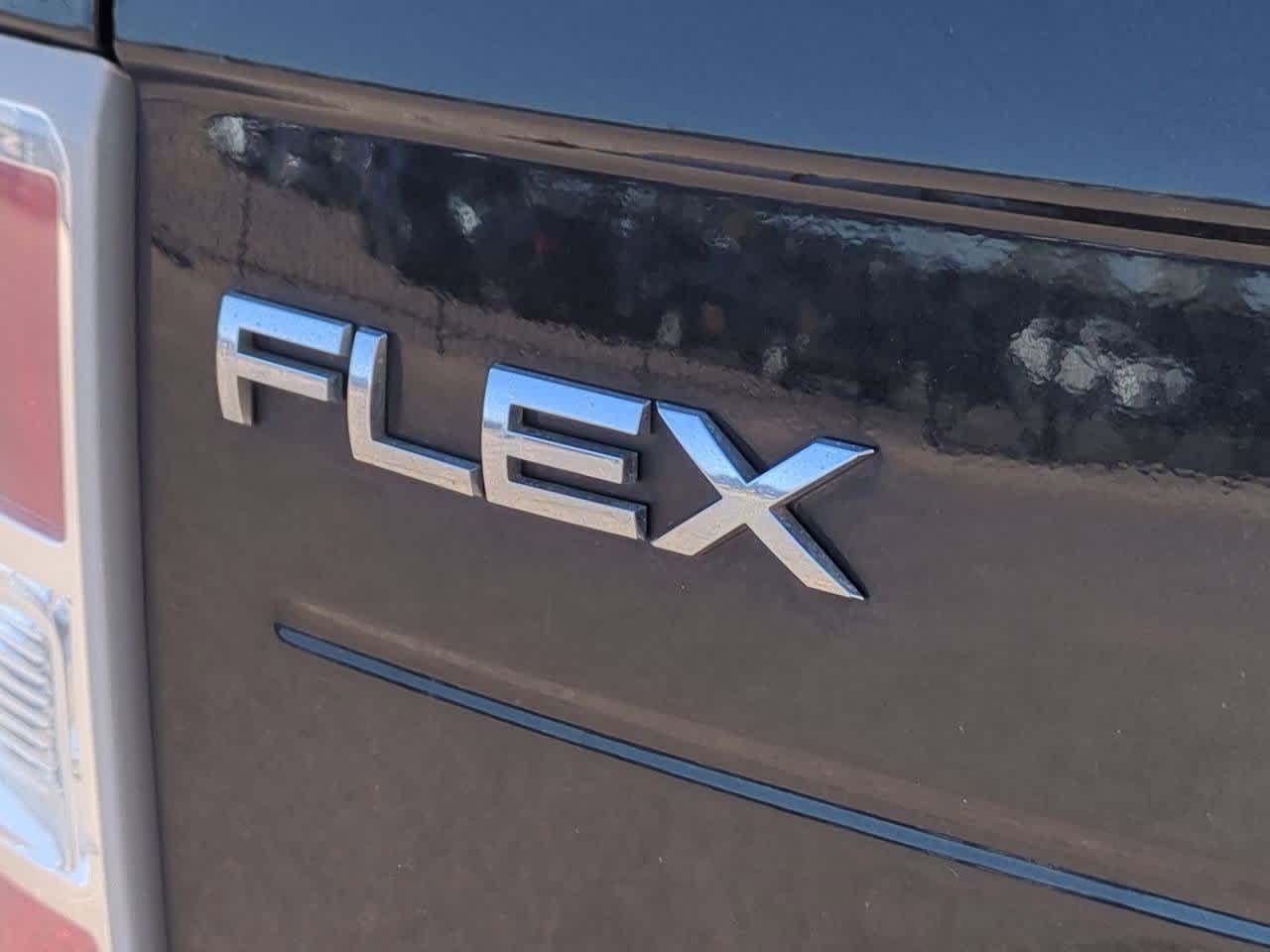 Thumbnail: 2010 Ford Flex - 12