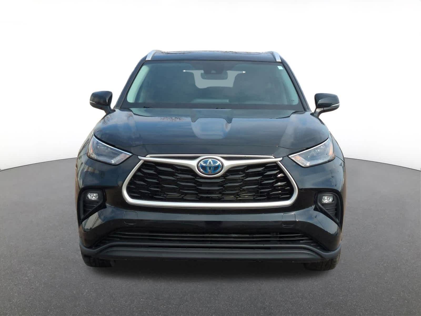 Thumbnail: 2022 Toyota Highlander - 9