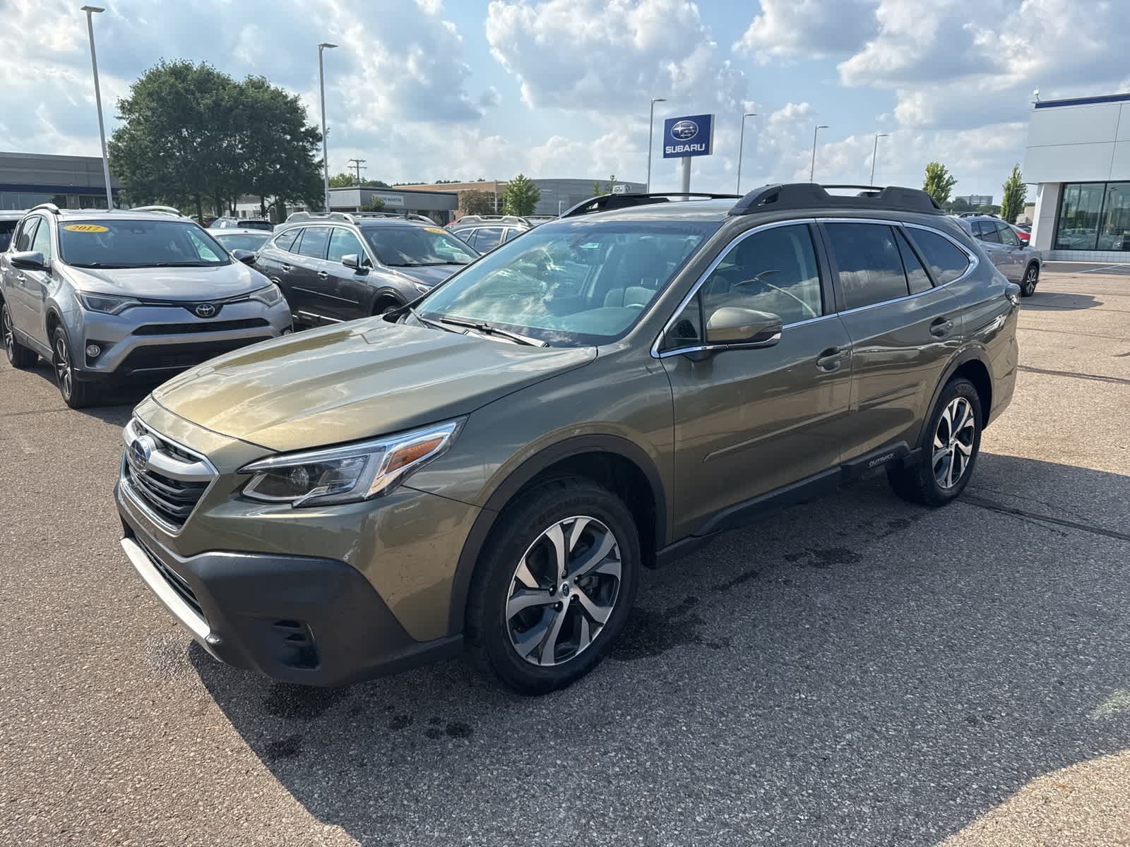 Thumbnail: 2022 Subaru Outback - 1