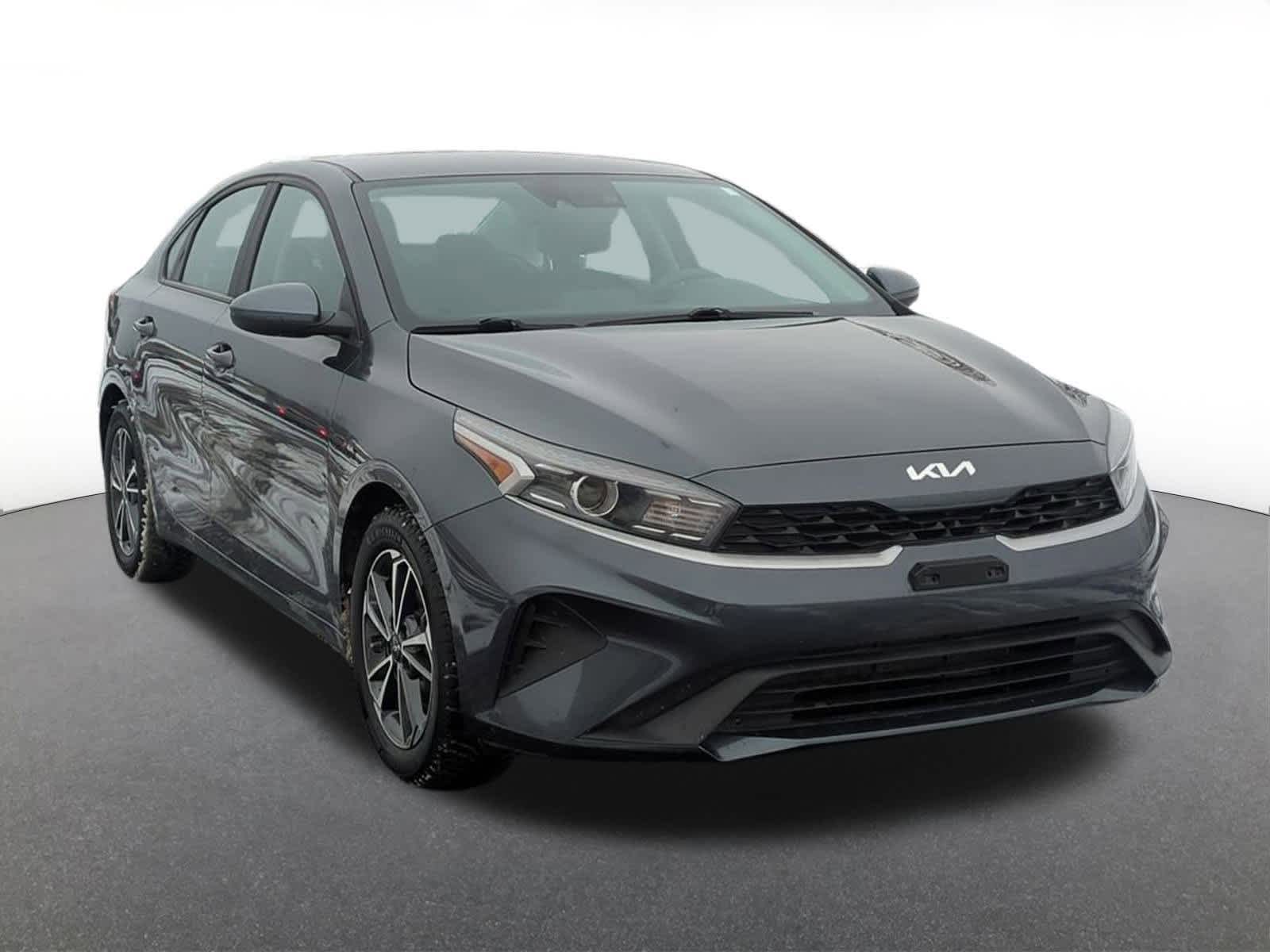 Thumbnail: 2022 Kia Forte - 8
